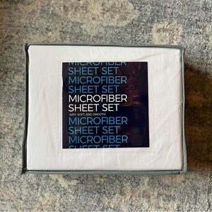 Leesa King White Microfiber Sheet Set